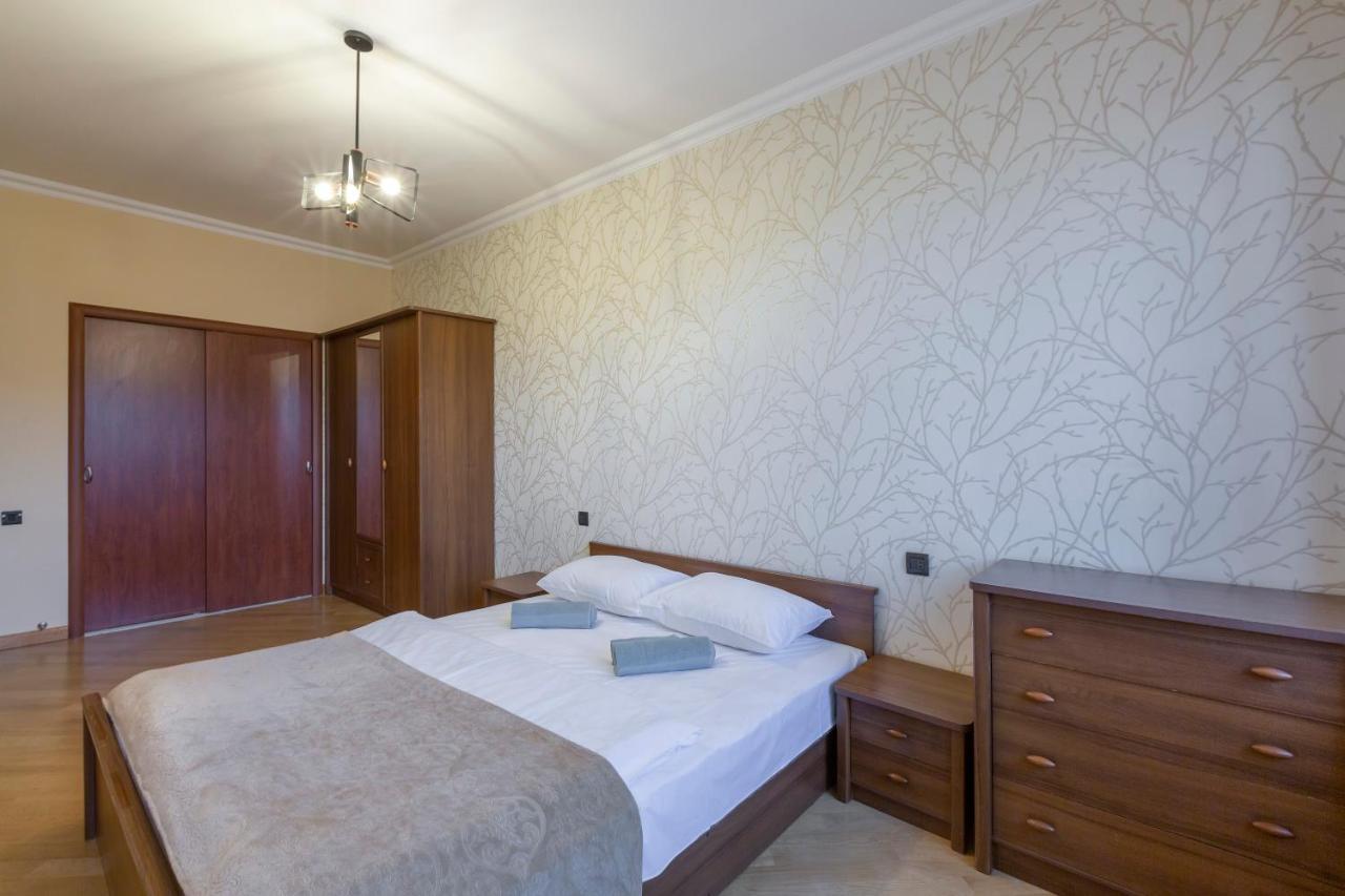 Umba Apartment N4 - Balcony And Mount Ararat View Jerevan Exteriör bild